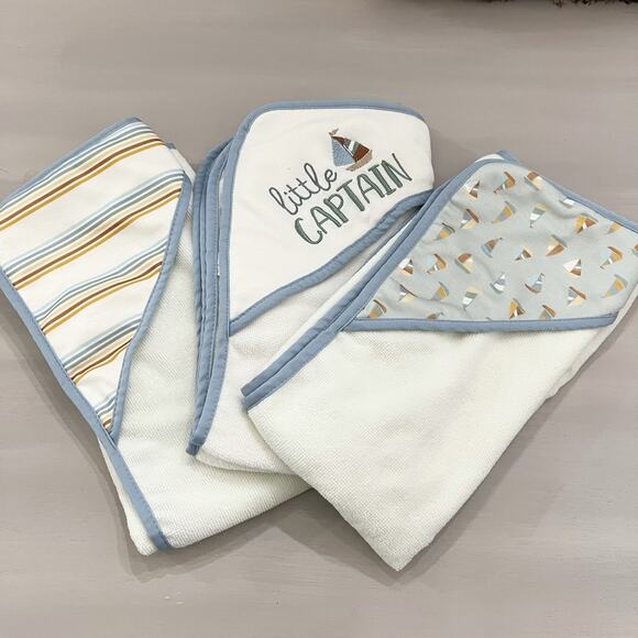 Kyle And Deena 3 Pc Set Hooded Baby Bath Towels Little Captain Boy Preowned Flaw - Picture 1 of 7